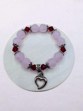 Pink Beaded Stretch Bracelet w/ Red faux Crystal Accents & Silver Heart Charm